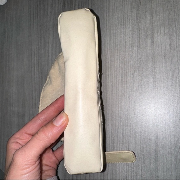 Chloé Linen Canvas Bag / Cosmetic Pouch - Picture 8 of 11